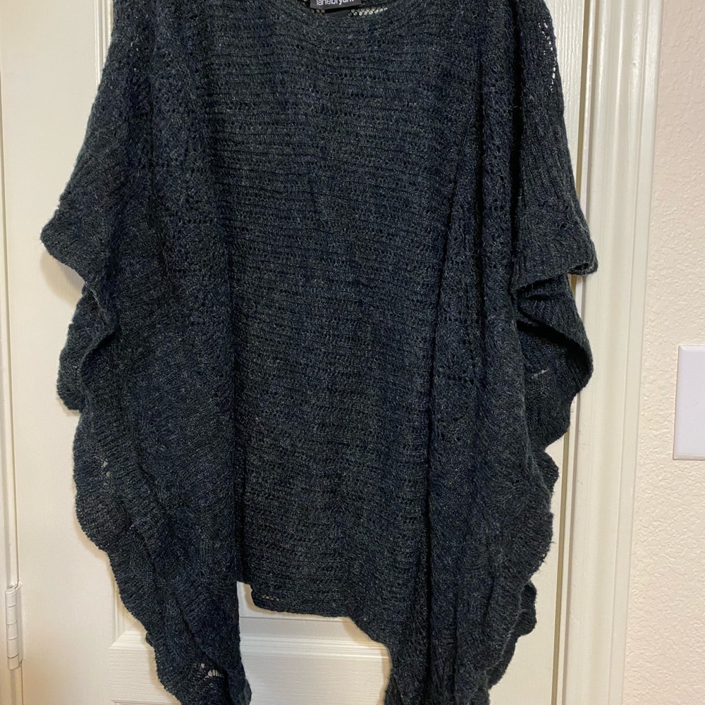 Dark grey lightweight cape